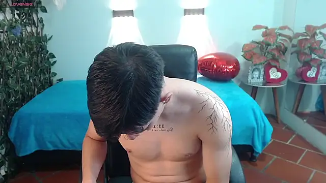 RoaSexi25 online show from 15, 4, 2026
