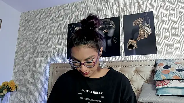 ValeAlvarez  online show from 7, 4, 2026