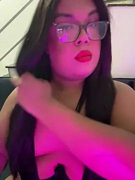 NicoleBBigAss online show from 10, 5, 2026
