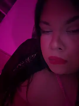 NicoleBBigAss online show from 20, 5, 2026