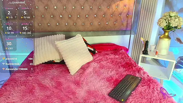 Snapshot of MiaGinger_ chatting on 29, 6, 2026 MiaGinger online show from 29, 6, 2026