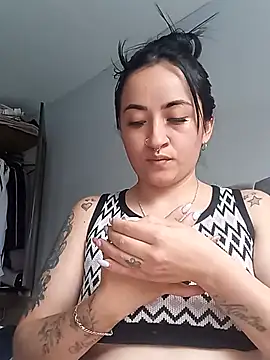 Snapshot of kimberly_peter chatting on 14, 7, 2026 kimberly peter online show from 14, 7, 2026
