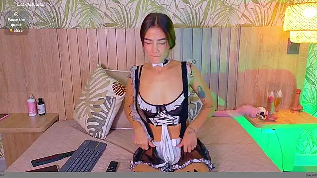 Charlott  18 online show from 19, 5, 2026