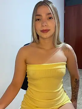 Snapshot of Catalina_bel chatting on 5, 7, 2026 Catalina bel online show from 5, 7, 2026