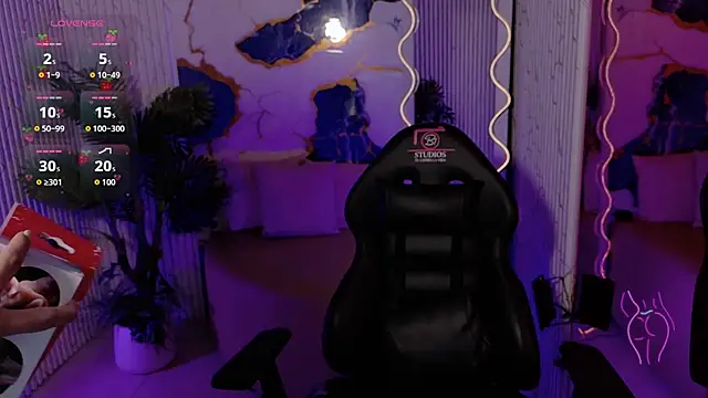 Tiiana tay online show from 26, 5, 2026