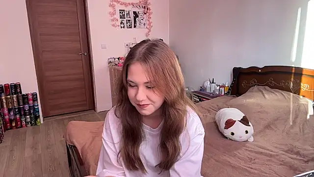 NyelleSpir online show from 13, 5, 2026