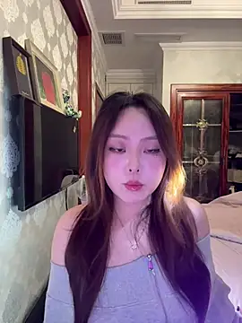 Snapshot of thelittlexx chatting on 13, 4, 2026 thelittlexx online show from 13, 4, 2026
