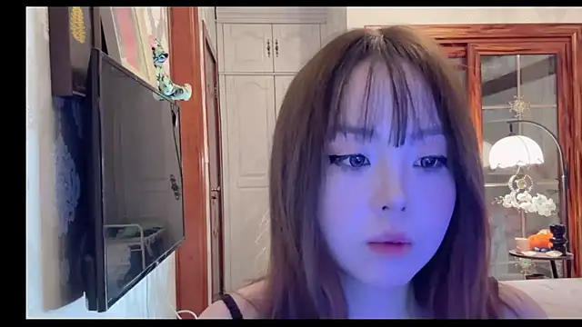 Snapshot of thelittlexx chatting on 6, 6, 2026 thelittlexx online show from 6, 6, 2026