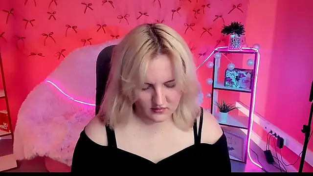 KathyBriggs online show from 30, 6, 2026