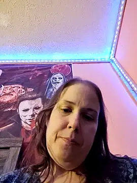 023thickandjuicy07 online show from 24, 4, 2026