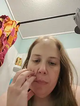 Snapshot of 023thickandjuicy07 chatting on 19, 5, 2026 023thickandjuicy07 online show from 19, 5, 2026