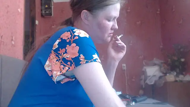 Snapshot of CharleyReid chatting on 7, 6, 2026 CharleyReid online show from 7, 6, 2026