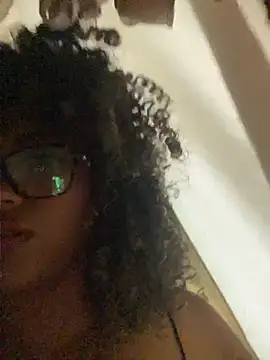 Snapshot of Kendra_curly chatting on 25, 6, 2026 Kendra curly online show from 25, 6, 2026