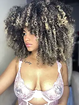 Snapshot of Kendra_curly chatting on 19, 7, 2026 Kendra curly online show from 19, 7, 2026
