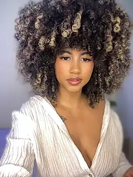 Snapshot of Kendra_curly chatting on 5, 8, 2026 Kendra curly online show from 5, 8, 2026