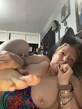 sweetkacibaby online show from 25, 4, 2026