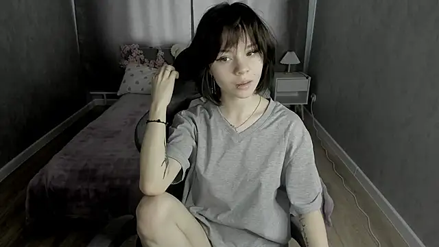 Loly Cuttie online show from 20, 5, 2026