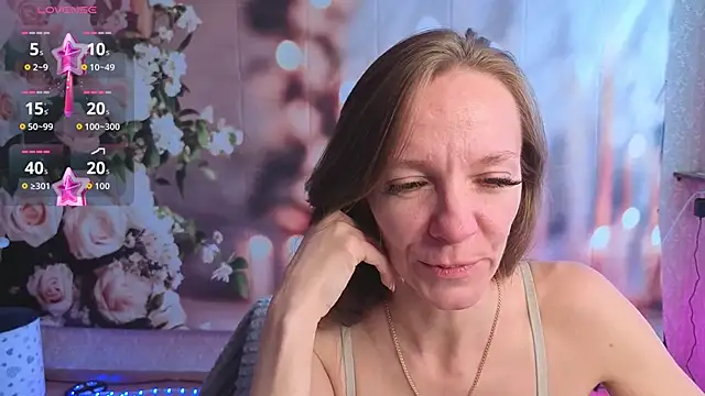 jesica mooonn online show from 5, 4, 2026