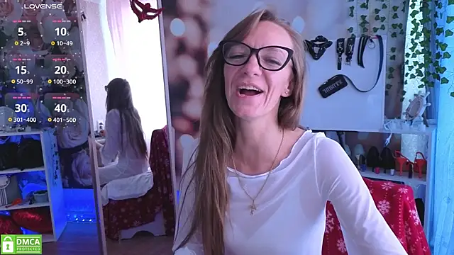jesica mooonn online show from 8, 6, 2026