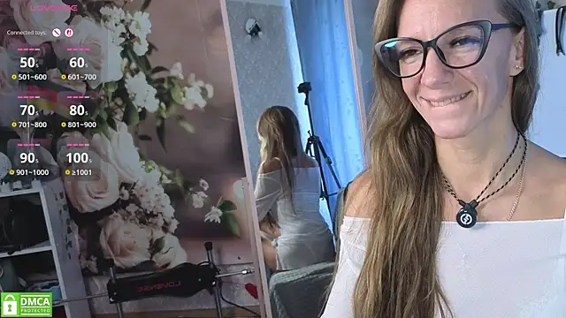 jesica mooonn online show from 2, 8, 2026
