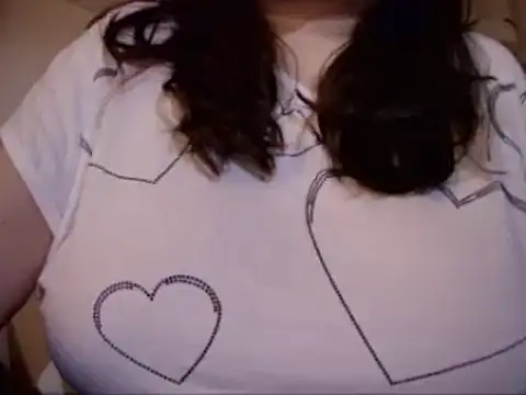 Snapshot of Bonnie_Jade chatting on 6, 4, 2026 Bonnie Jade online show from 6, 4, 2026