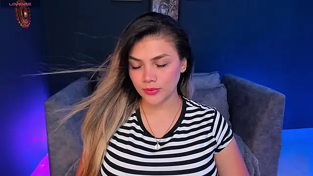 Sofia Velvetx online show from 25, 4, 2026