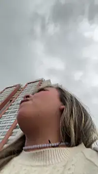 NinaValencia  online show from 30, 3, 2026