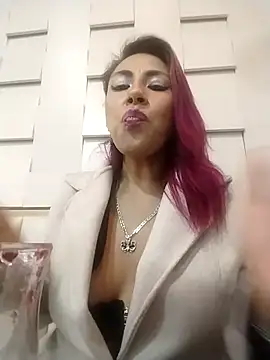 Snapshot of tatianabelli chatting on 4, 5, 2026 tatianabelli online show from 4, 5, 2026