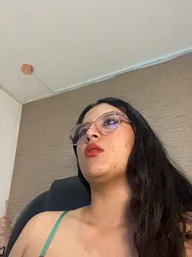 babylexi18 online show from 27, 6, 2026