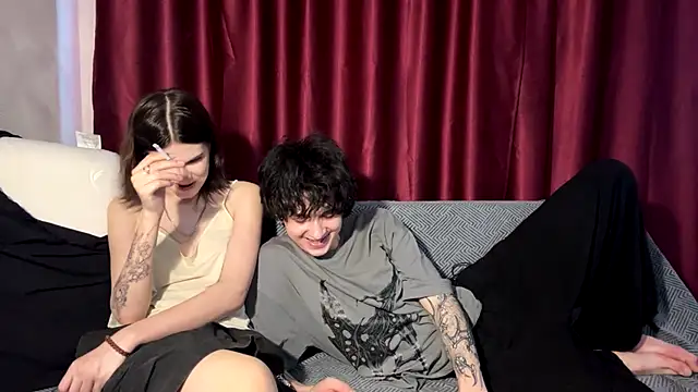 DreamyPair online show from 18, 6, 2026