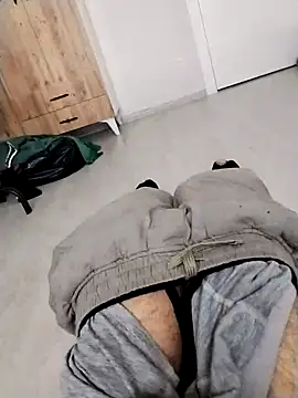 y2561 online show from 10, 4, 2026