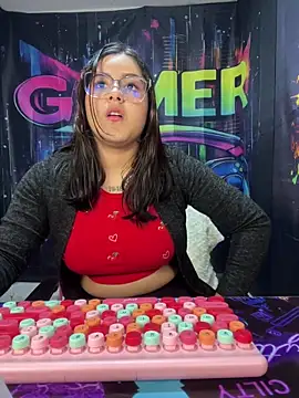 Norabyxxx online show from 28, 3, 2026