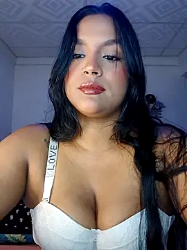 Kim roussee online show from 17, 4, 2026