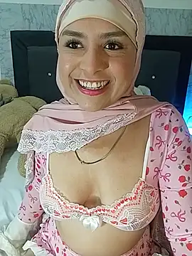Snapshot of alia_asad chatting on 4, 7, 2026 alia asad online show from 4, 7, 2026