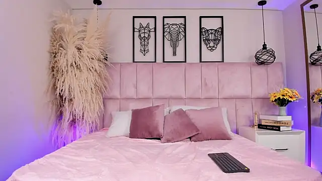 Snapshot of Iam_yuls_ chatting on 8, 4, 2026 Iam yuls online show from 8, 4, 2026