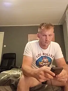 Snapshot of rokosz chatting on 3, 7, 2026 rokosz online show from 3, 7, 2026