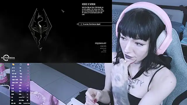 Snapshot of H3xD0ll chatting on 3, 7, 2026 H3xD0ll online show from 3, 7, 2026
