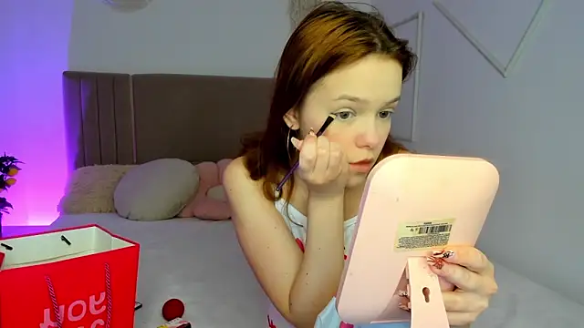 Melissa me0w online show from 11, 5, 2026