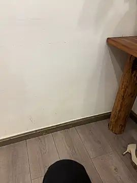 Snapshot of yingzi003 chatting on 31, 3, 2026 yingzi003 online show from 31, 3, 2026