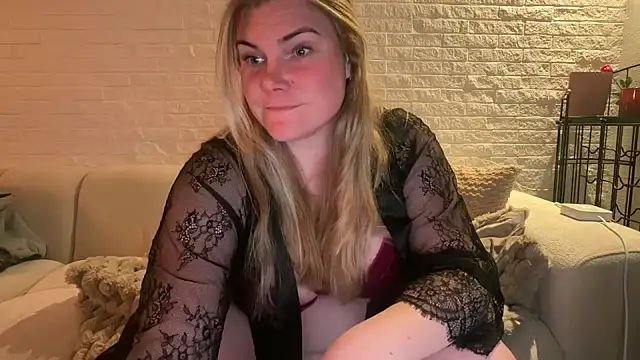 Snapshot of SexyBlondJoanna-Exclusief chatting on 31, 3, 2026 SexyBlondJoanna-Exclusief online show from 31, 3, 2026