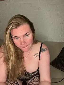 Snapshot of SexyBlondJoanna-Exclusief chatting on 6, 4, 2026 SexyBlondJoanna-Exclusief online show from 6, 4, 2026