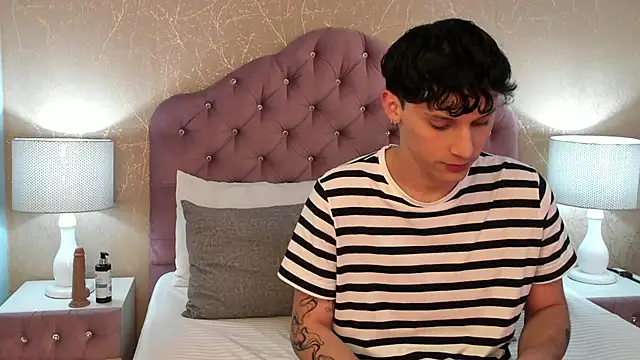 Snapshot of LephyStar chatting on 14, 4, 2026 LephyStar online show from 14, 4, 2026