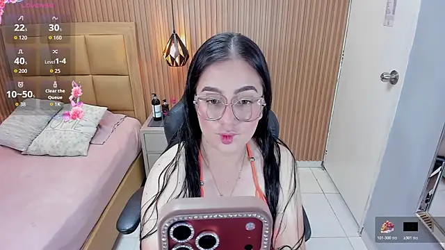SAMANTHAFIORE2 online show from 26, 5, 2026