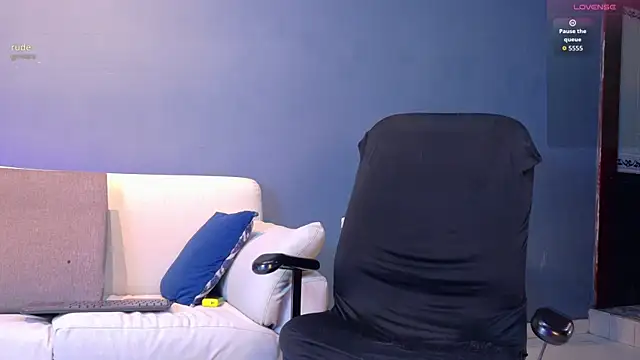 Snapshot of Axel_saenzz chatting on 25, 6, 2026 Axel saenzz online show from 25, 6, 2026