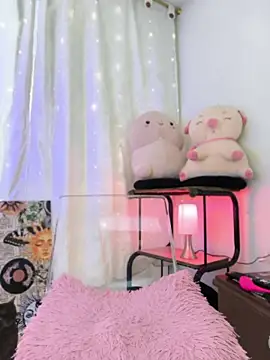 Chloee Reed online show from 27, 5, 2026
