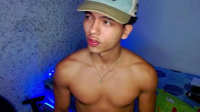 Snapshot of tonydesire_ chatting on 6, 6, 2026 tonydesire online show from 6, 6, 2026