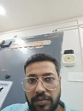 Snapshot of herochoclateboy chatting on 27, 5, 2026 herochoclateboy online show from 27, 5, 2026