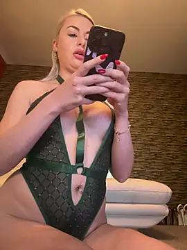 Snapshot of Any_Anytta chatting on 25, 5, 2026 Any Anytta online show from 25, 5, 2026