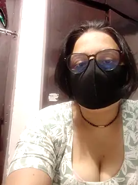 Snapshot of purvi46 chatting on 10, 4, 2026 purvi46 online show from 10, 4, 2026