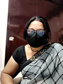 Snapshot of purvi46 chatting on 12, 4, 2026 purvi46 online show from 12, 4, 2026